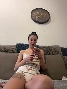 lola0428 online show from 02-08-26, 10:40