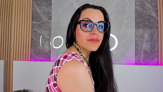 IsisNoir online show from 09-23-25, 04:10