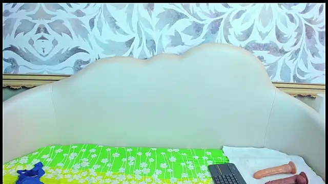 mishell lovely online show from 12-14-25, 01:16