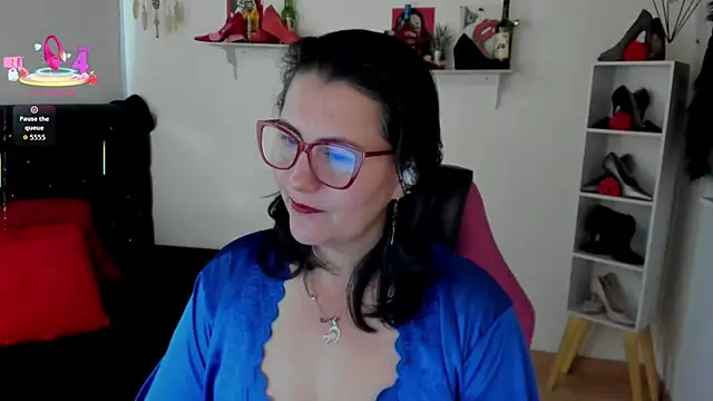 Snapshot of D_Martii chatting on 09-21-25, 11:34 D Martii online show from 09-21-25, 11:34