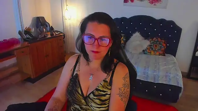 Snapshot of D_Martii chatting on 10-14-25, 02:07 D Martii online show from 10-14-25, 02:07