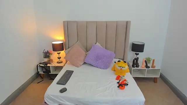 Snapshot of evvaa_moon69 chatting on 10-03-25, 12:57 evvaa moon69 online show from 10-03-25, 12:57