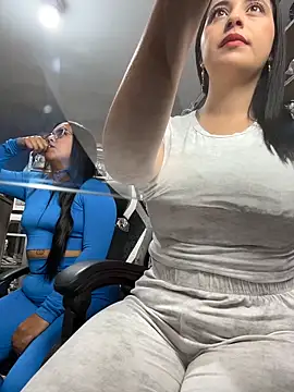 GiaDuque online show from 02-10-26, 12:53