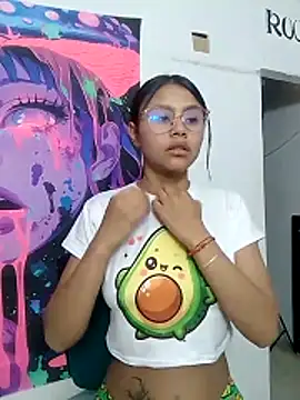 SofieLove 01 online show from 12-15-25, 08:51