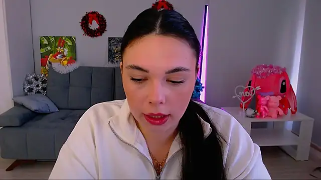 queenofthesense  online show from 12-15-25, 08:40