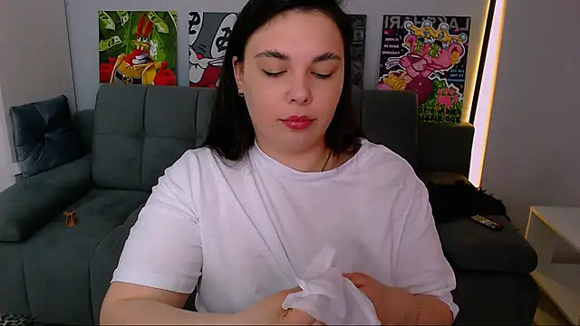 queenofthesense  online show from 03-18-26, 11:46