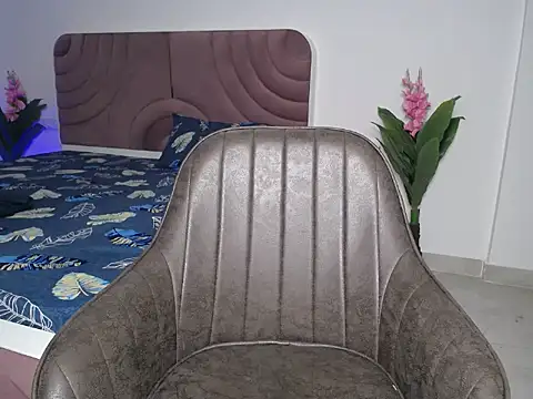 Hot Queen2 online show from 10-31-25, 06:20