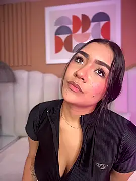 noa moon online show from 01-18-26, 02:37