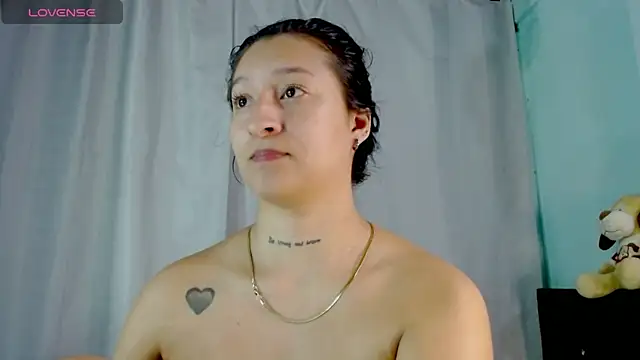 EVAH LEE  online show from 01-14-26, 01:44