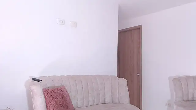 Martina ferer online show from 06-20-26, 03:04