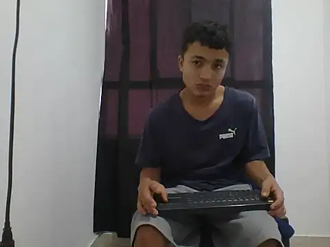 Snapshot of yissus_20_ chatting on 10-16-25, 02:51 yissus 20 online show from 10-16-25, 02:51