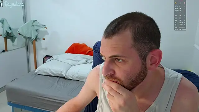 Snapshot of raynstars chatting on 11-14-25, 03:33 raynstars online show from 11-14-25, 03:33