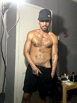 Snapshot of nando__master37 chatting on 10-25-25, 03:14 nando  master37 online show from 10-25-25, 03:14