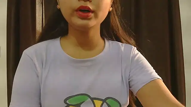 Cute-Bacchi online show from 09-28-25, 01:11