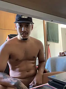 Snapshot of BAGHEERAPGG chatting on 04-15-26, 01:18 BAGHEERAPGG online show from 04-15-26, 01:18