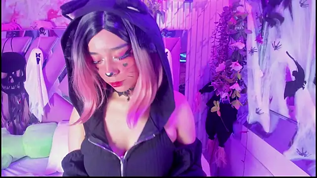 Snapshot of Akane_Hikari_ chatting on 10-20-25, 05:30 Akane Hikari online show from 10-20-25, 05:30