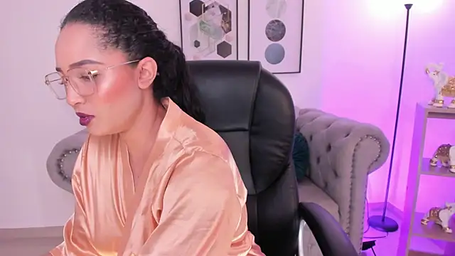 Sharon breezee online show from 02-08-26, 06:28