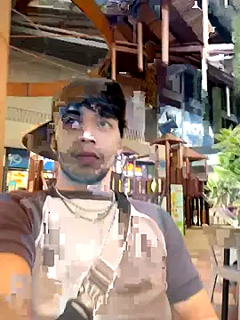 Snapshot of enzo_vittale03_ chatting on 09-30-25, 10:15 enzo vittale03 online show from 09-30-25, 10:15