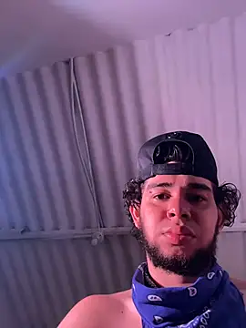 Snapshot of enzo_vittale03_ chatting on 02-14-26, 01:41 enzo vittale03 online show from 02-14-26, 01:41