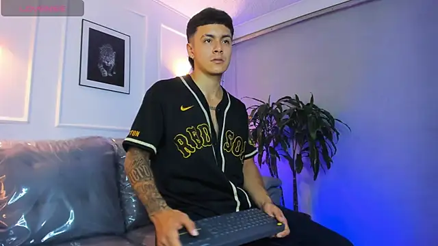 Leo santoro online show from 05-04-26, 02:13