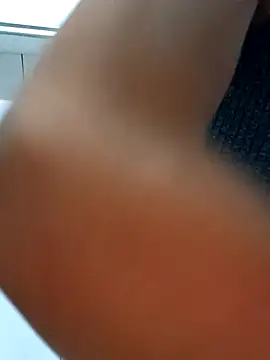 cicinha3657 online show from 04-05-26, 06:21