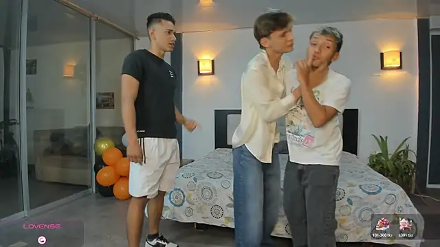 Bisexlifehot   online show from 11-22-25, 11:15