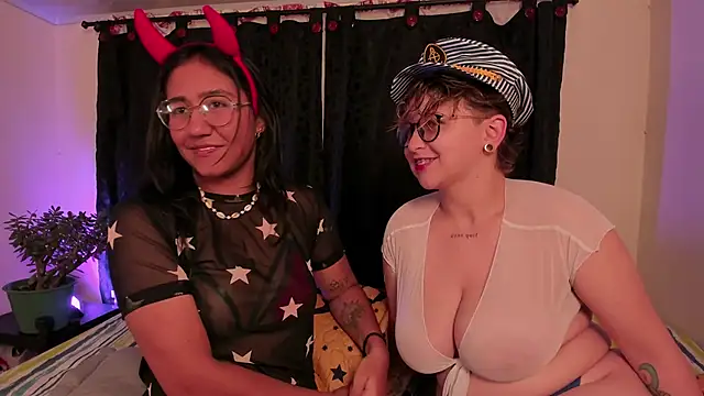 CrazyCakes  online show from 10-29-25, 03:42