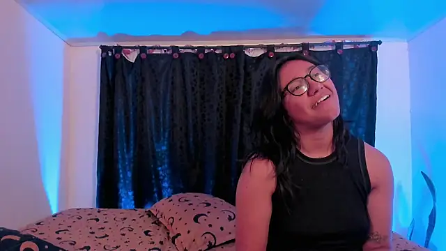 CrazyCakes  online show from 05-12-26, 12:30