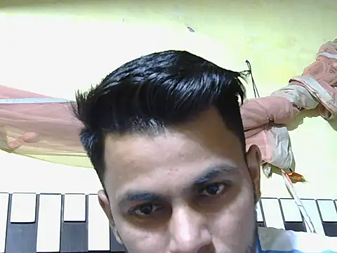 Snapshot of ursdreamperson chatting on 04-21-26, 01:53 ursdreamperson online show from 04-21-26, 01:53