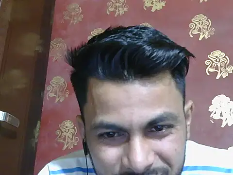 Snapshot of ursdreamperson chatting on 04-21-26, 02:51 ursdreamperson online show from 04-21-26, 02:51