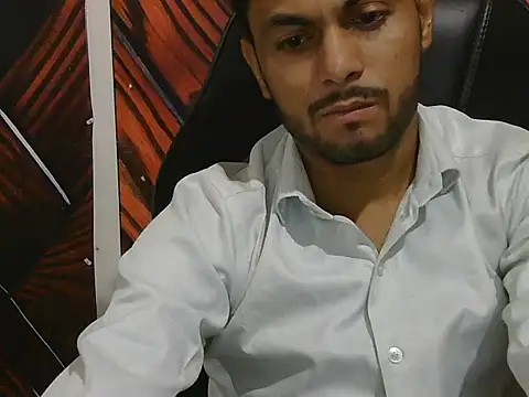 Snapshot of ursdreamperson chatting on 05-04-26, 01:18 ursdreamperson online show from 05-04-26, 01:18