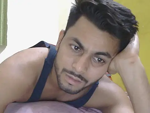 Snapshot of ursdreamperson chatting on 05-06-26, 01:49 ursdreamperson online show from 05-06-26, 01:49