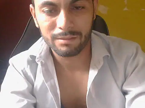 ursdreamperson online show from 06-19-26, 01:15