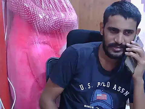 Snapshot of krishjaat43 chatting on 01-09-26, 01:36 krishjaat43 online show from 01-09-26, 01:36