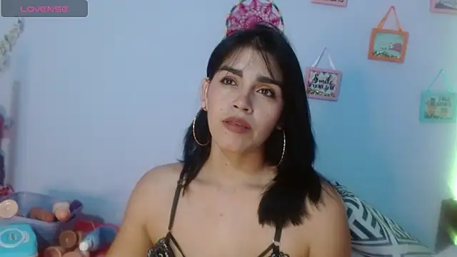 angelly  kate online show from 06-17-26, 02:14