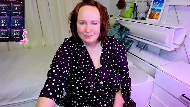 Snapshot of WifeyXRated chatting on 03-25-26, 05:46 WifeyXRated online show from 03-25-26, 05:46