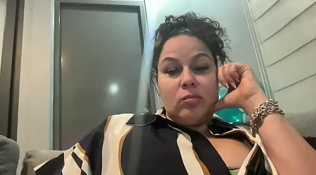 number1slut online show from 02-05-25, 11:28