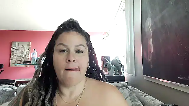 number1slut online show from 05-06-26, 01:49