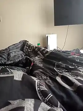 Snapshot of Kingwala69 chatting on 11-15-25, 10:12 Kingwala69 online show from 11-15-25, 10:12