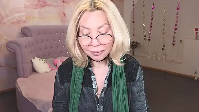 Wendy Waves online show from 10-04-25, 10:46