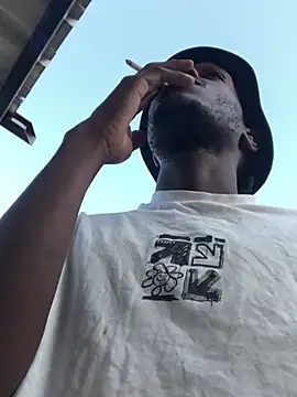 Snapshot of cuminsidebby chatting on 03-17-26, 05:00 cuminsidebby online show from 03-17-26, 05:00