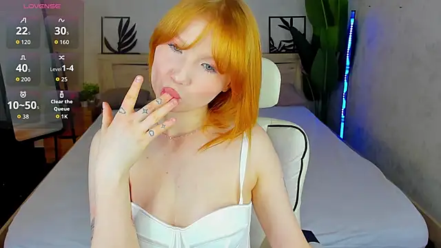 Snapshot of Anna_Patterson chatting on 05-14-26, 09:16 Anna Patterson online show from 05-14-26, 09:16