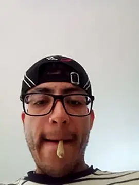 Jaleale33 online show from 11-26-25, 04:08