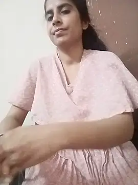 tamanna-hot online show from 09-18-25, 06:15