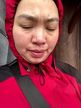 Nhung584 online show from 10-21-25, 03:07