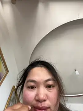 Nhung584 online show from 01-10-26, 05:09