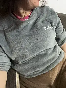 Nhung584 online show from 02-05-26, 01:27