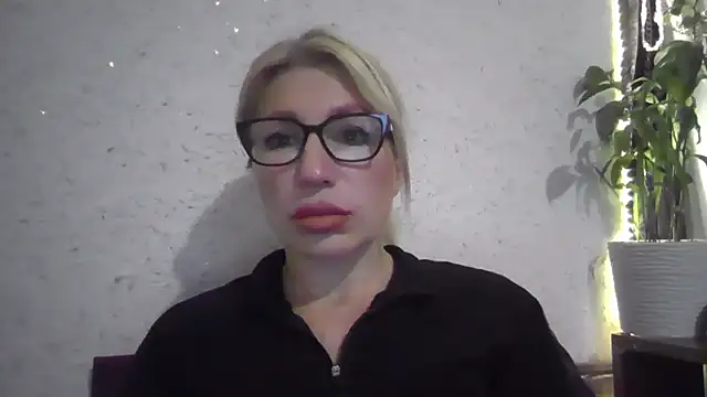 fox red lady7 online show from 11-10-25, 01:21