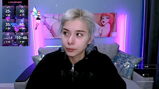 Snapshot of SophieAsh chatting on 11-01-25, 07:10 SophieAsh online show from 11-01-25, 07:10