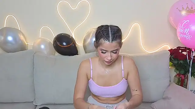 KathrynBrooks online show from 10-28-25, 09:57